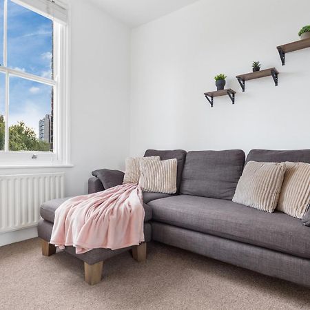 Luxury 4 Bedroom Flat With Stunning Shard View From Terrace In Central London! Next To Station, Sleeps 9 Esterno foto