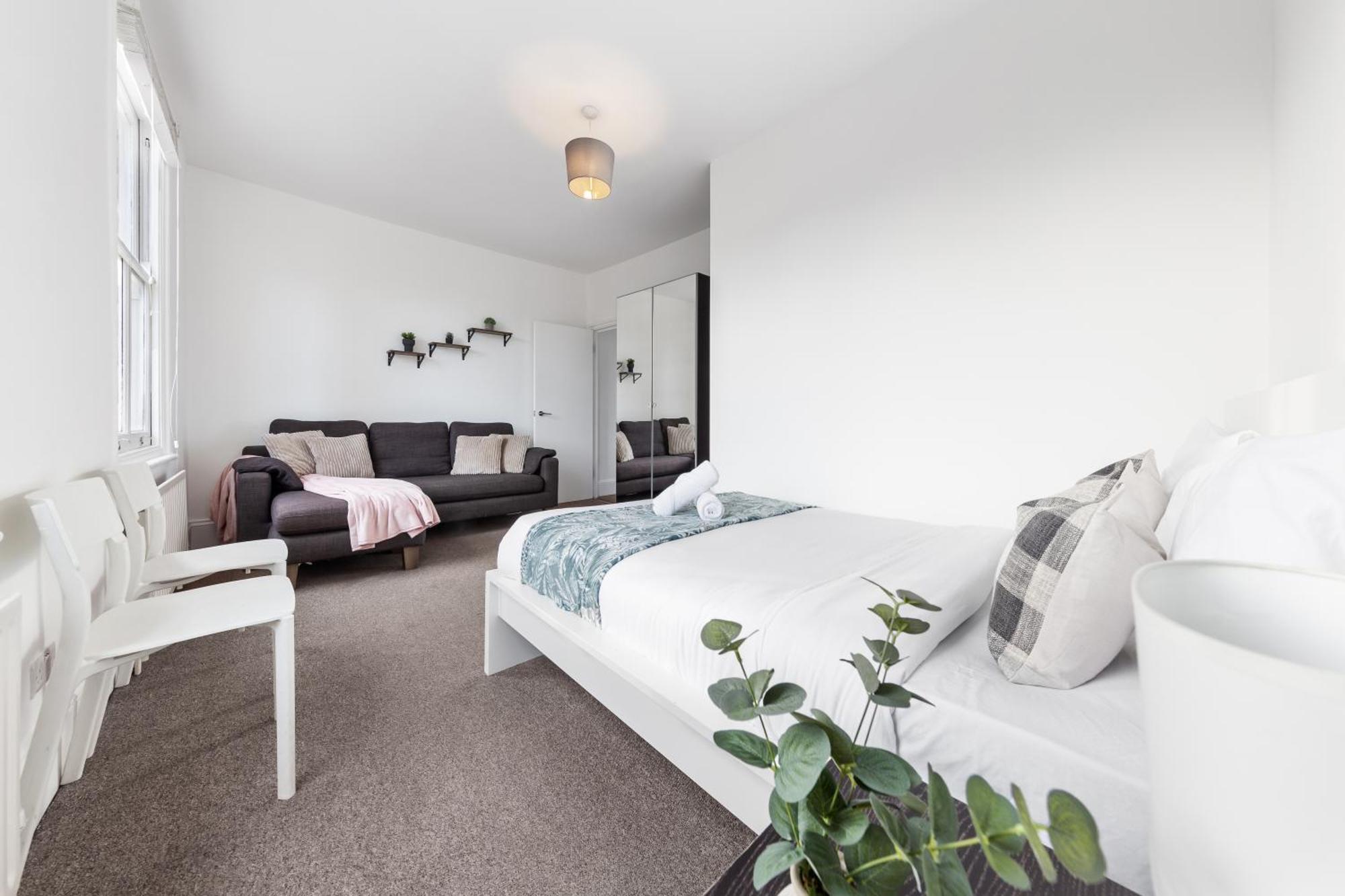 Luxury 4 Bedroom Flat With Stunning Shard View From Terrace In Central London! Next To Station, Sleeps 9 Esterno foto