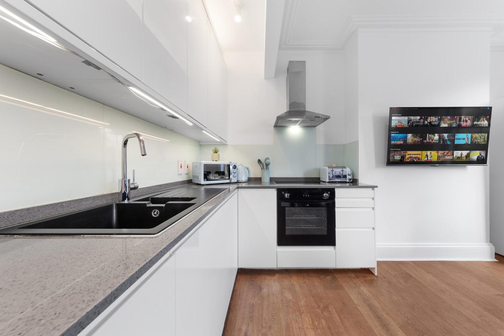 Luxury 4 Bedroom Flat With Stunning Shard View From Terrace In Central London! Next To Station, Sleeps 9 Esterno foto