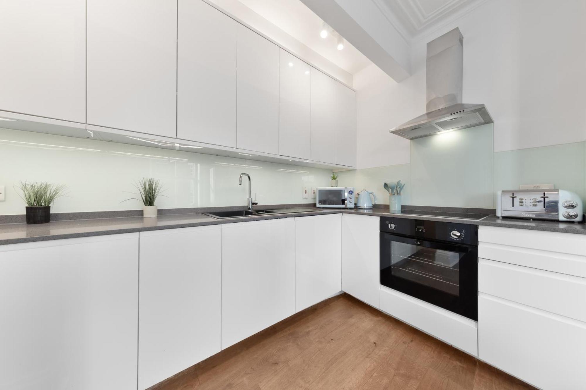Luxury 4 Bedroom Flat With Stunning Shard View From Terrace In Central London! Next To Station, Sleeps 9 Esterno foto