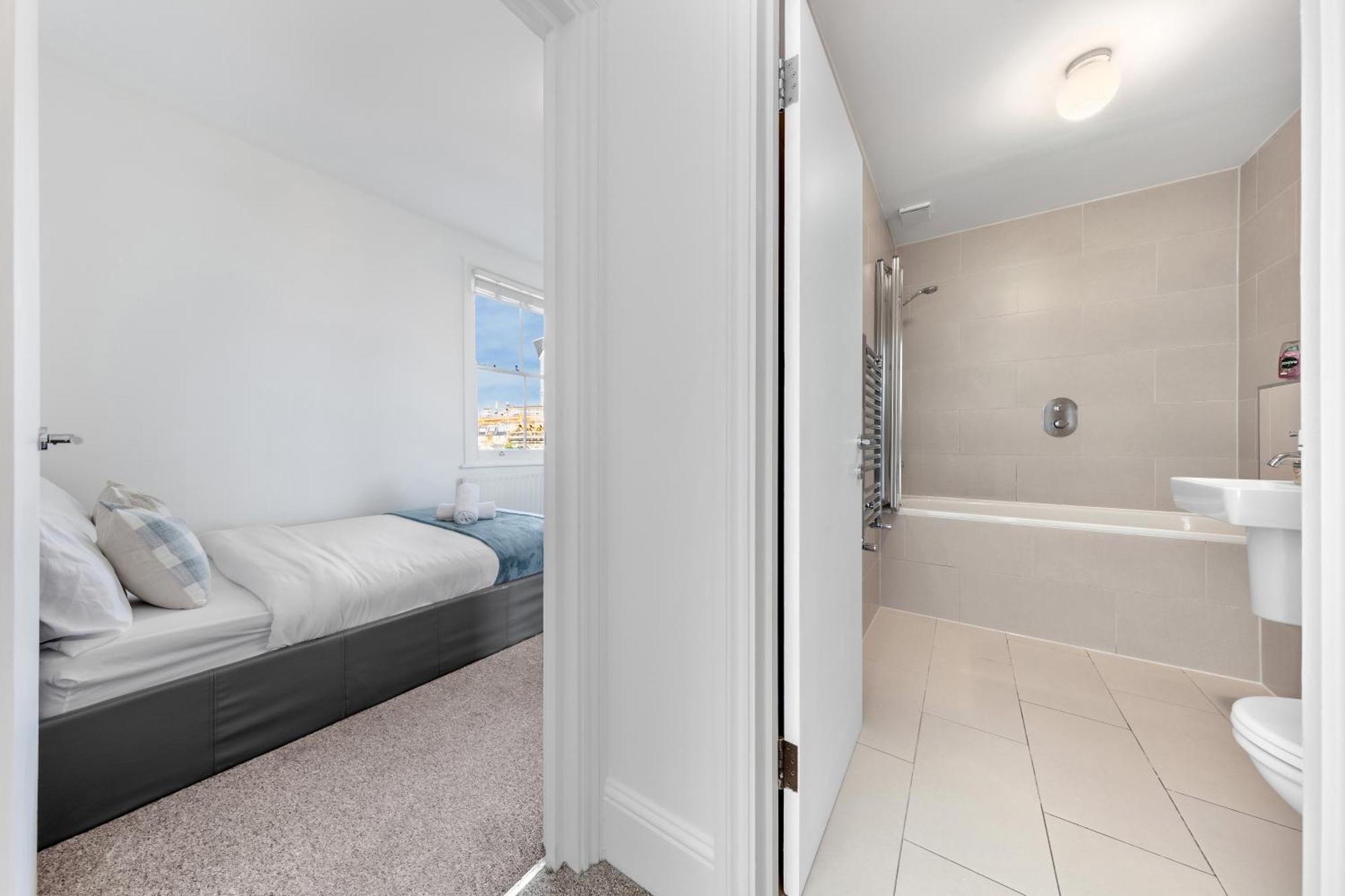 Luxury 4 Bedroom Flat With Stunning Shard View From Terrace In Central London! Next To Station, Sleeps 9 Esterno foto