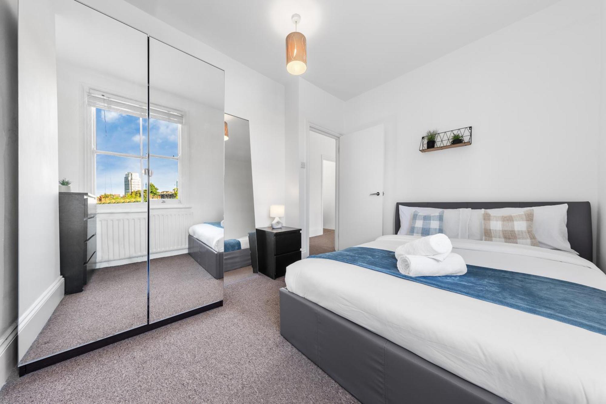 Luxury 4 Bedroom Flat With Stunning Shard View From Terrace In Central London! Next To Station, Sleeps 9 Esterno foto