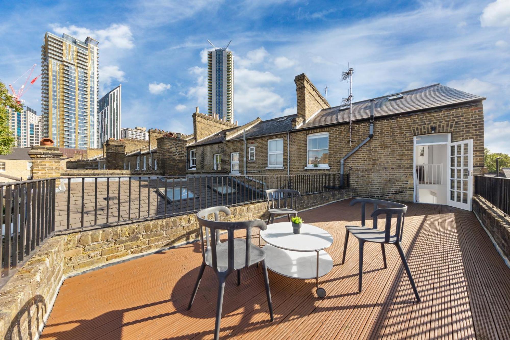 Luxury 4 Bedroom Flat With Stunning Shard View From Terrace In Central London! Next To Station, Sleeps 9 Esterno foto