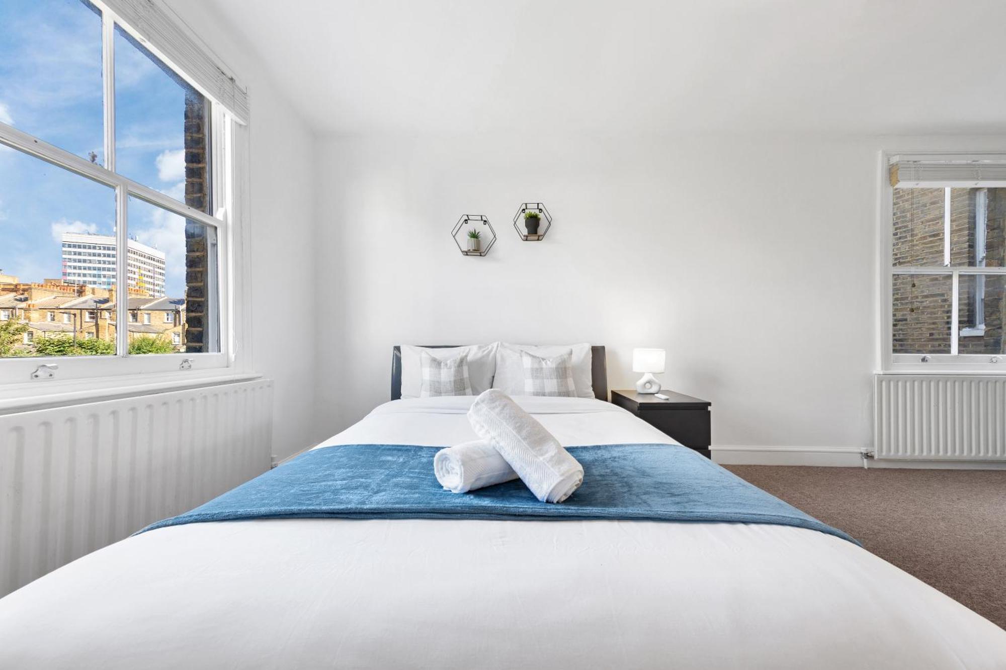 Luxury 4 Bedroom Flat With Stunning Shard View From Terrace In Central London! Next To Station, Sleeps 9 Esterno foto