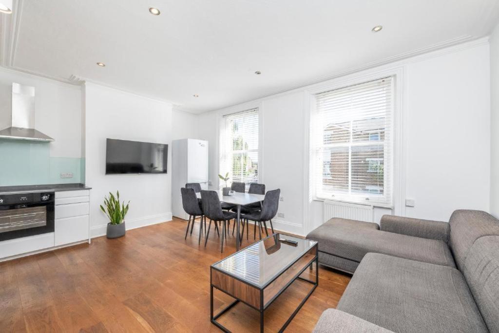 Luxury 4 Bedroom Flat With Stunning Shard View From Terrace In Central London! Next To Station, Sleeps 9 Camera foto